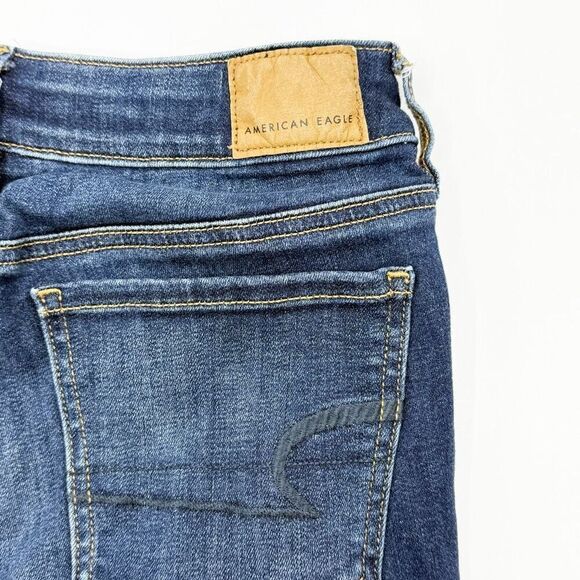 American Eagle Outfitters Shortie Cut Off Stretch Denim Shorts - Women’s US 4 - Picture 8 of 11